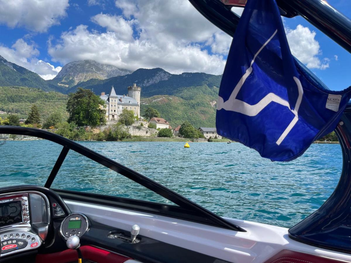 Entre Lac D'Annecy Et Montagnes, Golf Et Parapente A Pieds Talloires Exterior photo