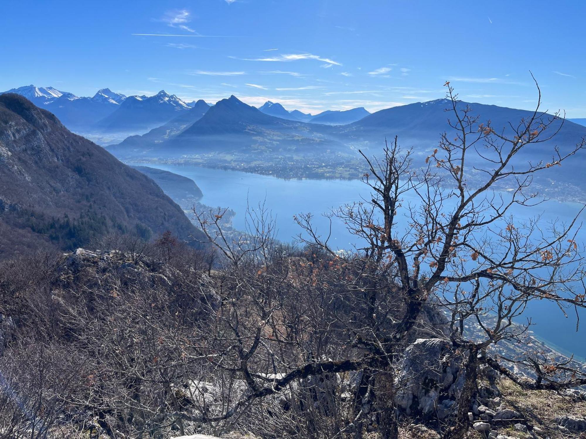 Entre Lac D'Annecy Et Montagnes, Golf Et Parapente A Pieds Talloires Exterior photo